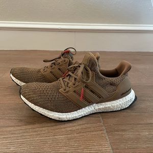 Adidas Mens Ultra Boost Sneakers